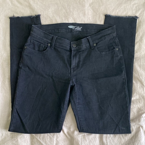 Old Navy The Flirt Black Jeans Size 6 Long Frayed Hem - Picture 2 of 7